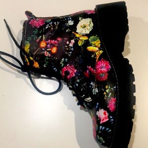 Madden girl combat boots